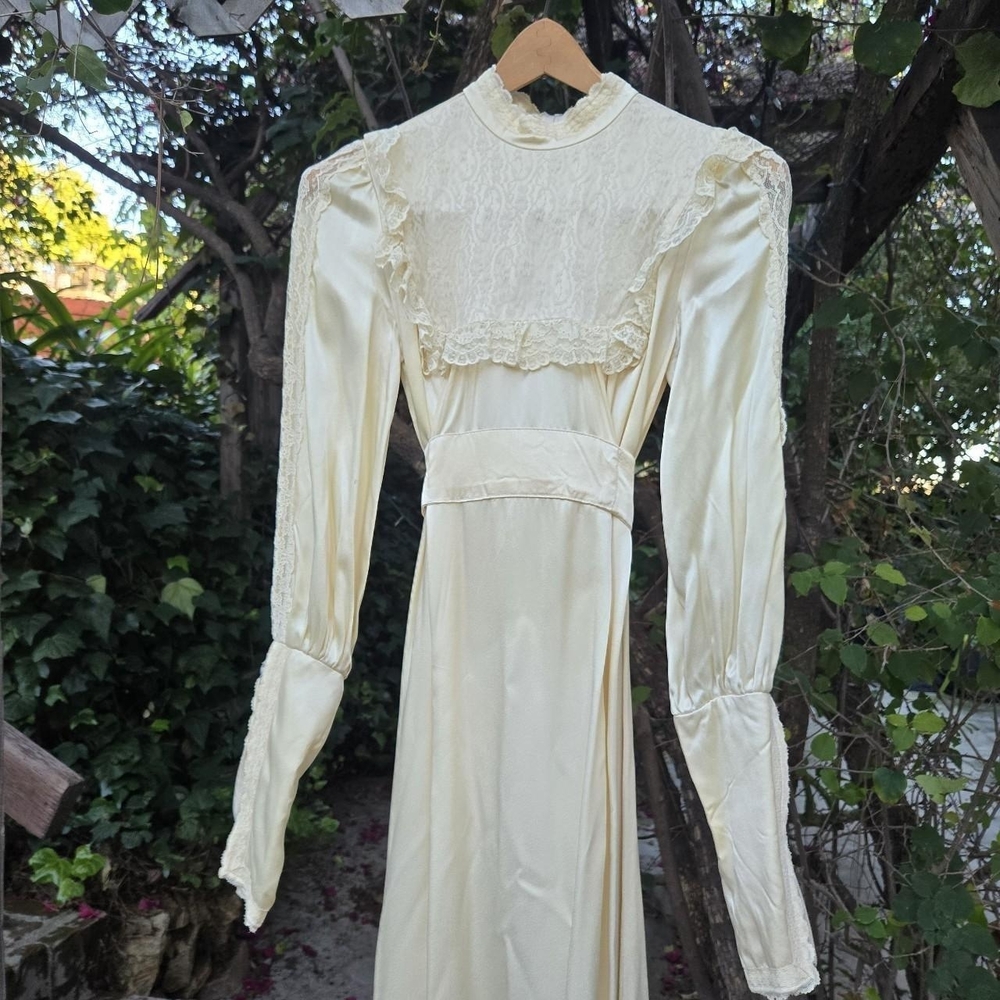 🌹Vintage 70s Gunne Sax Satin Gown Maxi Dress
